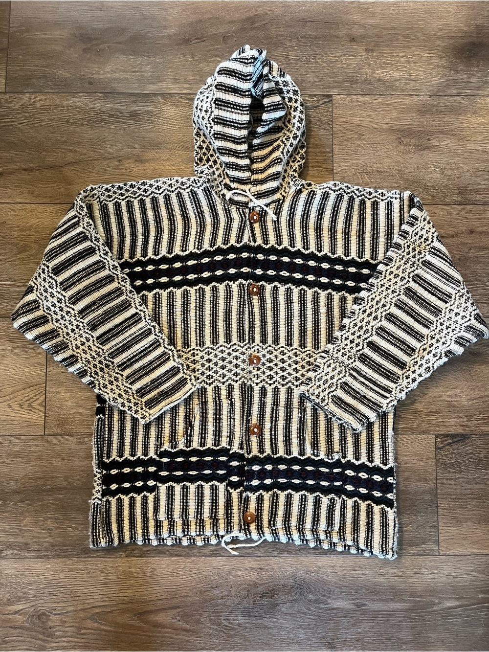 Vintage Ecuador  Adult Large Baja Boho Button Hood Native Eagle Cardigan Wool